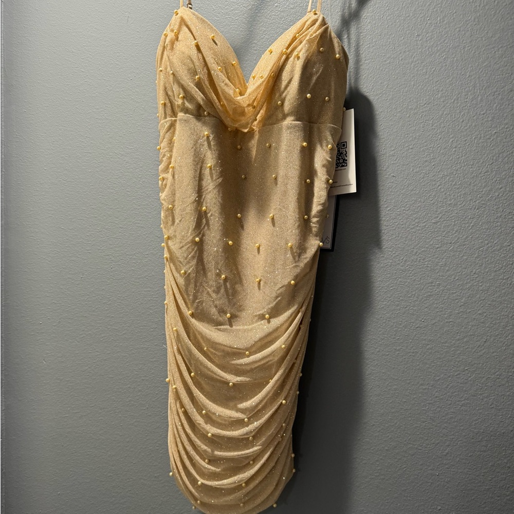 NWT Gold Beaded Dress Sz XL
Emerald Sunday
